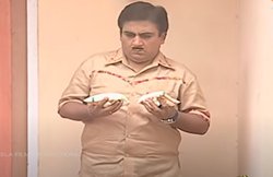 Taarak Mehta Ka Ooltah Chashmah: बबीता को सरप्राइज देने के चक्कर में जेठालाल बने ‘दूधवाला’, टप्पू के पापा की हालत देख दया के उड़े होश