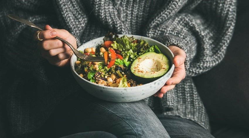 डॉक्टर बताते हैं कि अगर यूरिक एसिड का लेवल बढॉ गया है तो डाइट में फाइबर युक्त चीजें शामिल कर लें।