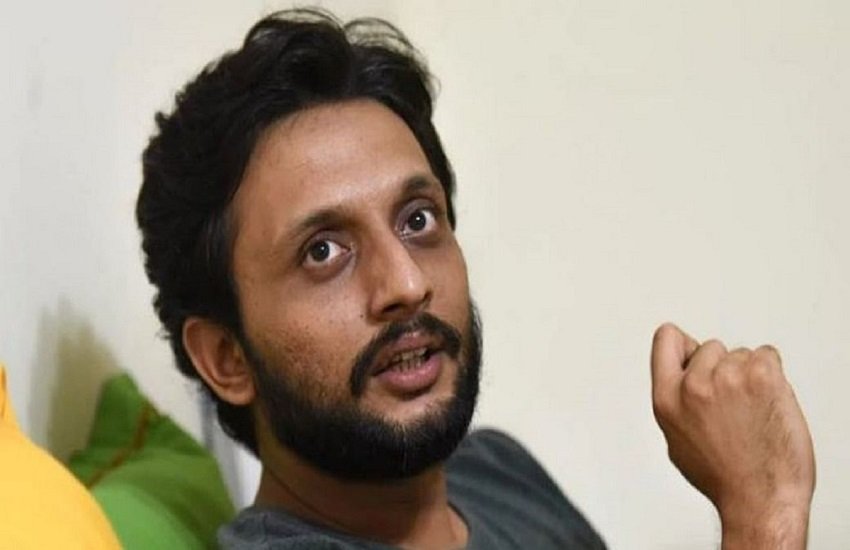 Zeeshan Ayyub, Zeeshan Ayyub gets trolled, Zeeshan Ayyub twitter, Zeeshan Ayyub tweet