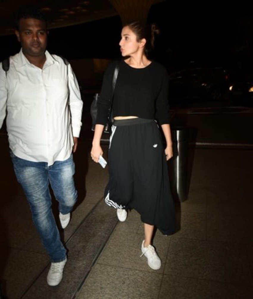 अनुष्का शर्मा के लिए प्रकाश बॉडीगार्ड से बढ़कर हैं। वह उनका जन्मदिन भी सेलिब्रेट करती हैं।