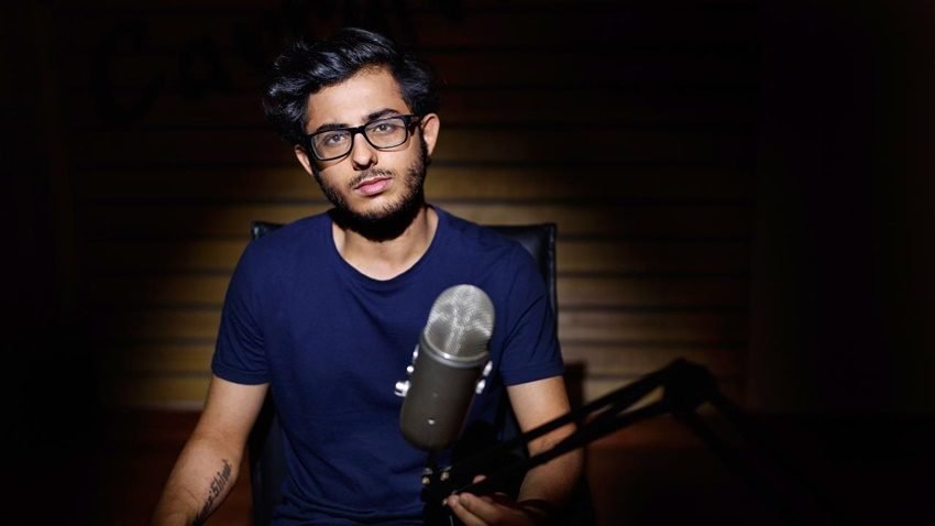 दरअसल कैरी जब इंटर में थे तो पूरे साल यूट्यूब वीडियोज में बिजी रहने के कारण वह पढ़ाई नहीं कर सके थे। उन्हें डर था कि वह कहीं फेल ना हो जाएं।