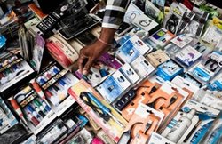 चीनी सामान के बहिष्कार के लिए कारोबारियों ने छेड़ा कैंपेन, आयात में 1 लाख करोड़ रुपये की कमी का टारगेट