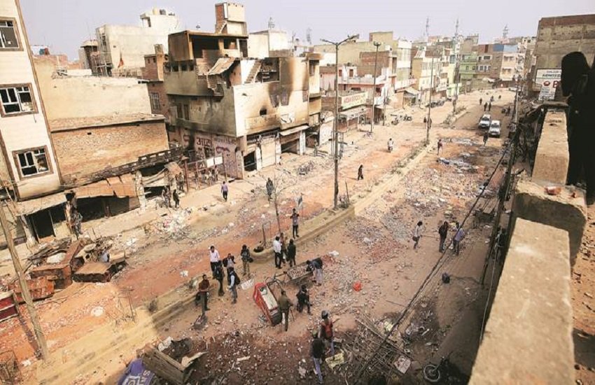 बोर्ड ने दावा किया था कि इस हिंसा में 19 मस्जिदों के नुकसान हुआ था। (indian express) बोर्ड ने दावा किया था कि इस हिंसा में 19 मस्जिदों के नुकसान हुआ था। (indian express)