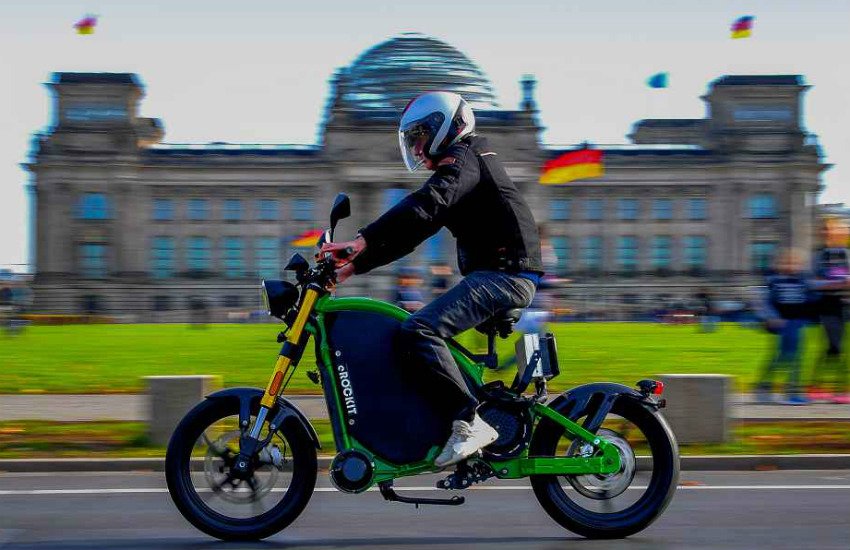eROCKIT Electric Motocycle, eROCKIT Electric Bike, Paddle-Powered Electric Motorcycle, erockit driving range, erockit price, erockit Driving Range