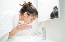night skin care routine steps, Washing Your Face Before Bed, skin care