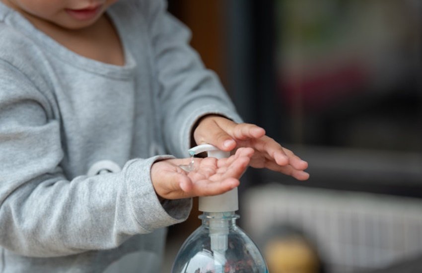Coronavirus, hand sanitizer for kids, baby licked hand sanitizer, coronavirus treatment
