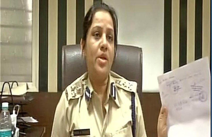 IPS D Roopa, D Roopa Moudgil, ips d roopa total transfer, ips d roopa family, ips d roopa success story