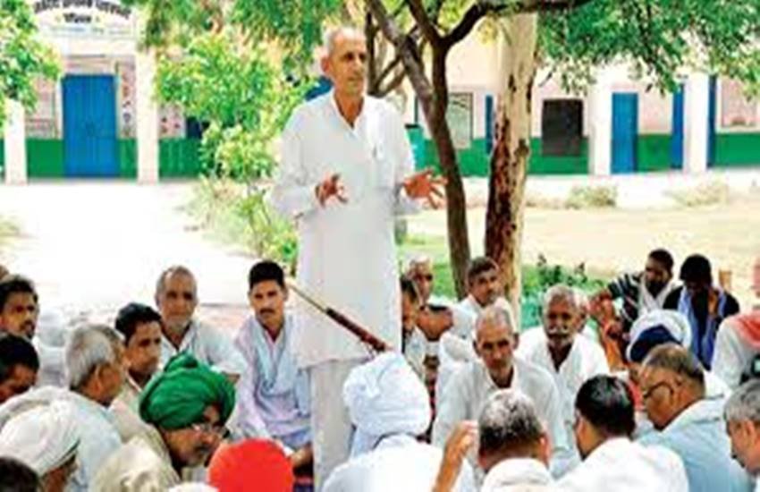 आपसी मुद्दों पर खाप पंचायत ही निर्णय लेती हैं। (फाइल फोटो)