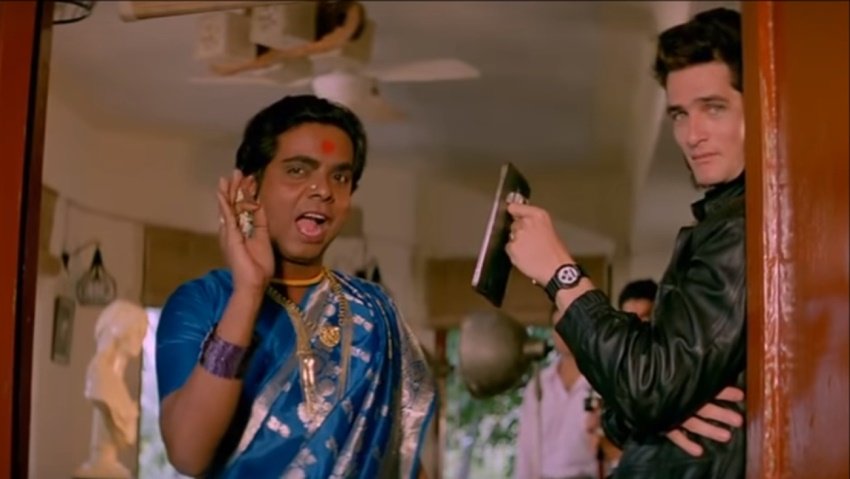 सदाशिव अमरापुरकर ने महेश भट्ट की सुपरहिट फिल्म सड़क में किन्नर का रोल प्ले किया था। फिल्म में संजय दत्त के साथ ही सदाशिव अमरापुरकर की भी खूब तारीफ हुई थी।