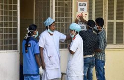 कोरोना का कहर: दिल्‍ली में इलाज नहीं मिला, मौत; पत्‍नी को हार्ट अटैक, बेटा भोपाल में, बेटी दिल्‍ली में क्‍वारंटाइन