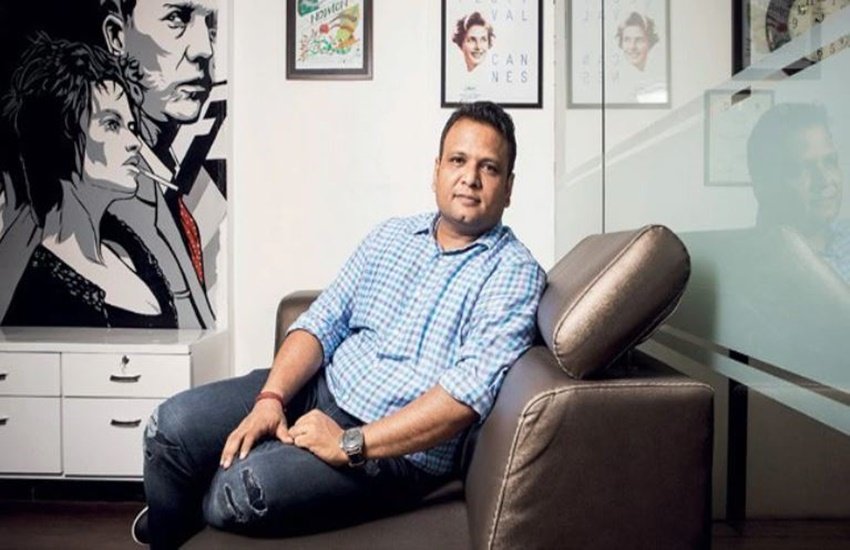 Bollywood filmmaker, manish mundra, manisha mundra bollywood film maker, manish mundra tweets, manish mundra tweet on surleen kaur, manish mundra tweet on stand up comedians, manish mundra newton, manish mundra slams standup comedians, entertainment news in Hindi, bollywood news in Hindi,