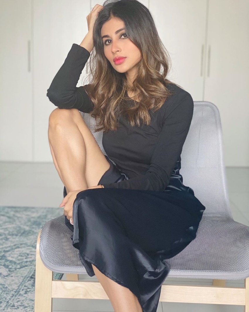 (Photos: Mouni Roy Instagram)