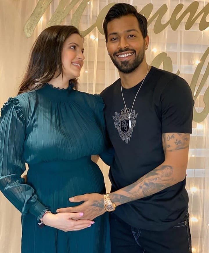 hardik pandya, hardik pandya kid, natasha stankvoic, hardik pandya troll, natasha stankvoic, natasha stankvoic hardik pandya age defference, hardik pandya troll, DJ Wale Babu, Hardik pandya, yuvraj singh, pankhuri sharma age, krunal pandya, virat kohli, anushka sharma, hardik pandya marriage, hardik pandya kofee with karan, Entertainment News,Bollywood News,Hindi Movies News,pregnancy,Natasa Stankovic,Instagram,Hardik Pandya,first child,Cricketer,Bollywood