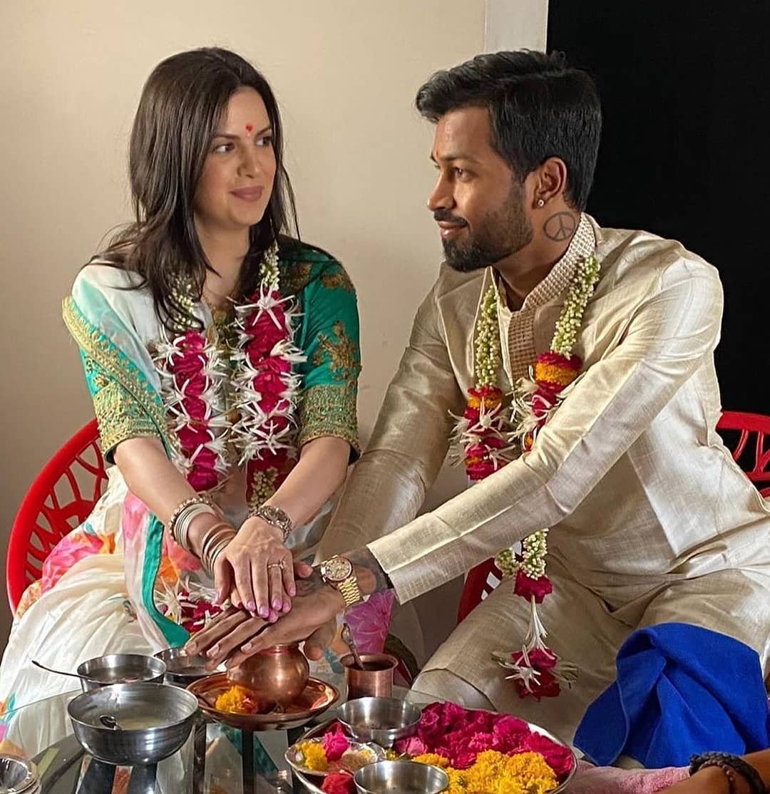 hardik pandya, hardik pandya kid, natasha stankvoic, hardik pandya troll, natasha stankvoic, natasha stankvoic hardik pandya age defference, hardik pandya troll, DJ Wale Babu, Hardik pandya, yuvraj singh, pankhuri sharma age, krunal pandya, virat kohli, anushka sharma, hardik pandya marriage, hardik pandya kofee with karan, Entertainment News,Bollywood News,Hindi Movies News,pregnancy,Natasa Stankovic,Instagram,Hardik Pandya,first child,Cricketer,Bollywood