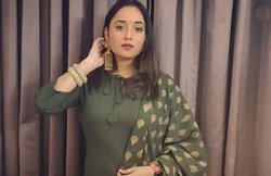 जब अचानक भोजपुरी एक्ट्रेस रानी चटर्जी के सामने आए सलमान खान, कुछ यूं किया एक्ट्रेस ने रिएक्ट, VIDEO वायरल