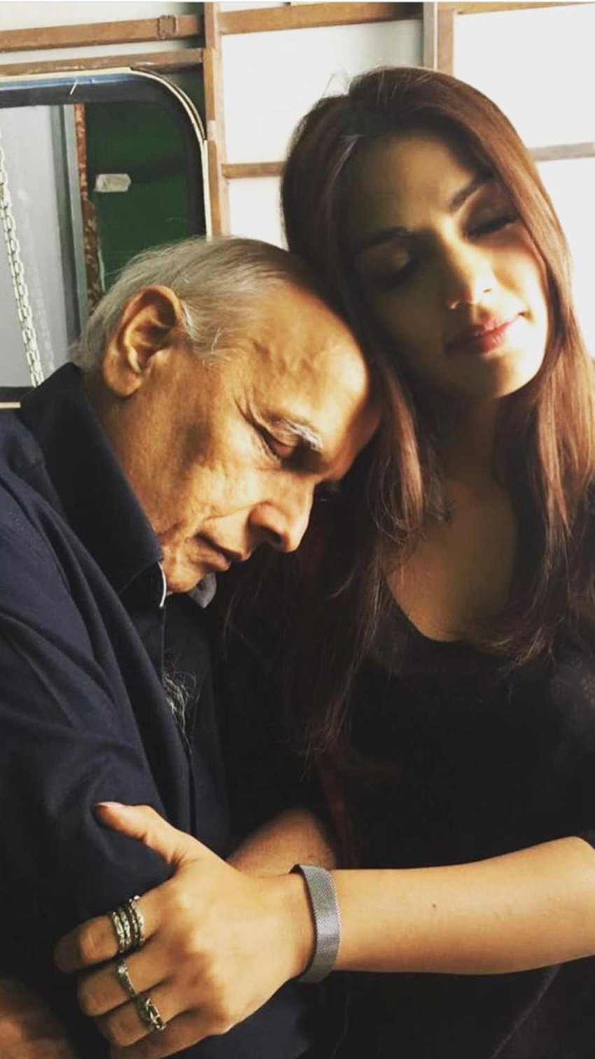 rhea chakraborty, sushant singh rajput, mahesh bhatt