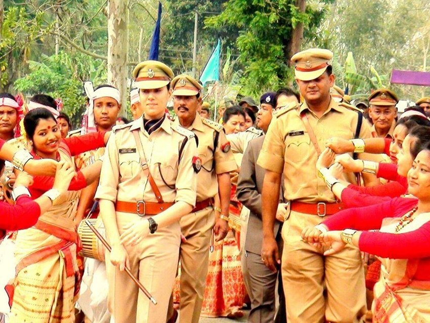 संजुक्ता को साल 2008 में असम के माकुम जिले में असिस्टेंट कमाडेंट के तौर पर पहली फील्ड पोस्टिंग मिली। कुछ समय बाद उन्हें उदालगिरी में हुई बोडो और बांग्लादेशियों के बीच की जातीय हिंसा को काबू करने की जिम्मेदारी सौंपी गई।