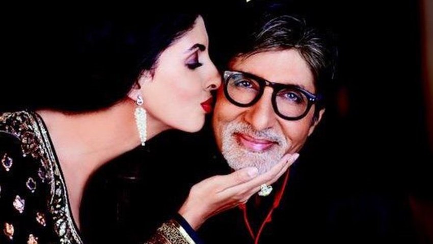 श्वेता बच्चन भी एक्टिंग से दूर हैं। उन्होंने मॉडलिंग भी की है। 2018 में उनका नॉवेल पैराडाइज टॉवर्स लॉन्च हो चुका है।