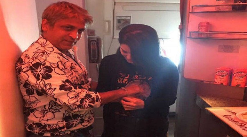 सनी लियोनी यूसुफ इब्राहिम को राखी भी बांधती हैं। साल 2017 में राखी बांधते एक तस्वीर सनी ने पोस्ट की थी।