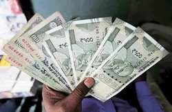 अब तक हुआ सिर्फ 7 पर्सेंट डायरेक्ट टैक्स का कलेक्शन, सरकारी खजाने पर भी कोरोना की पड़ी मार