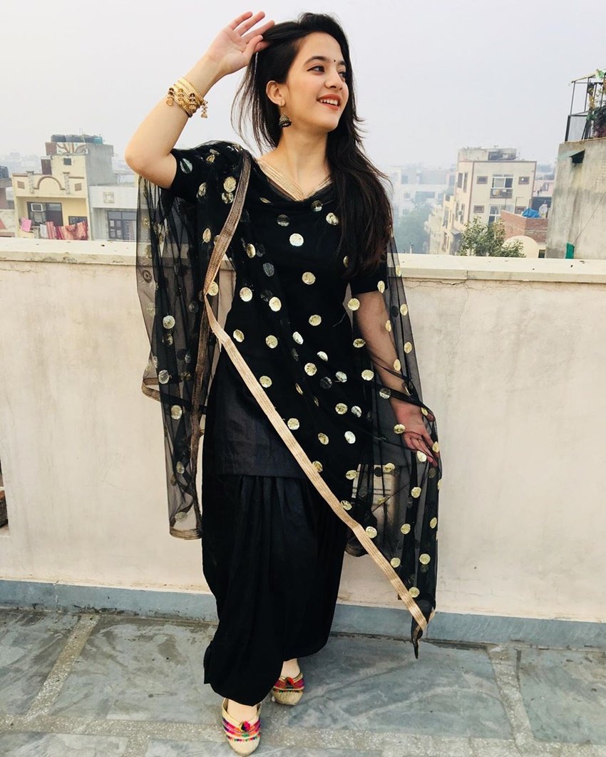 #siyakkardie, Siya Kakkar, Tictok Star Siya kakkad,