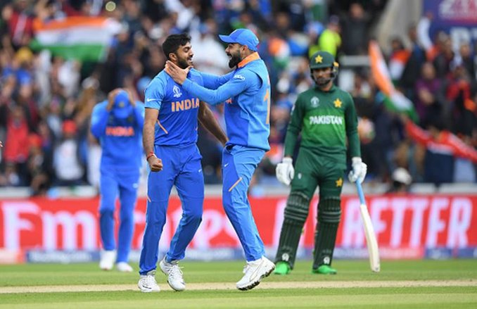 ‘पाकिस्तानी फैन ने 2019 वर्ल्ड कप मैच से पहले भारतीय खिलाड़ियों को दी थी गालियां’, विजय शंकर ने किया खुलासा
