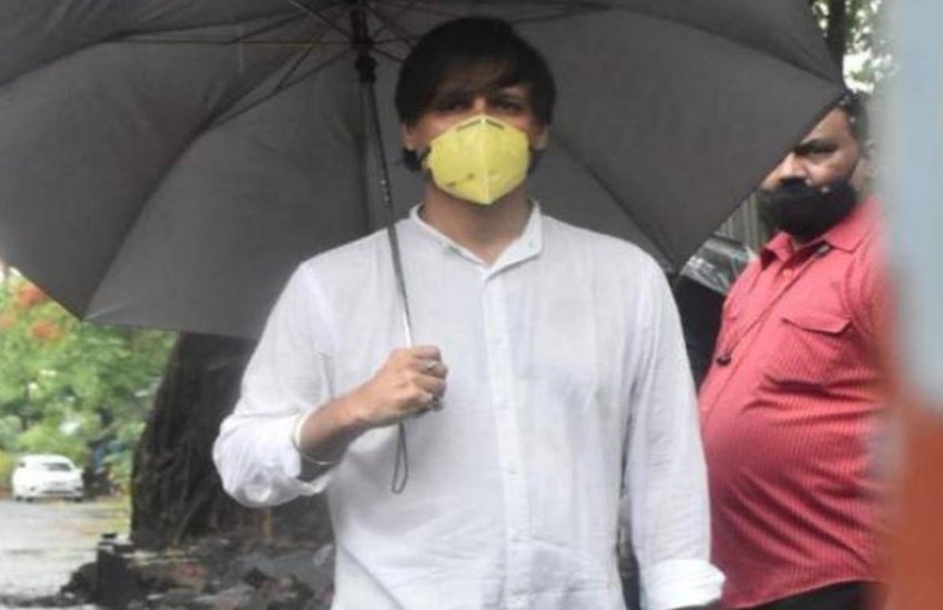 sushant singh rajput, vivek oberoi, sushant singh rajput funeral image,