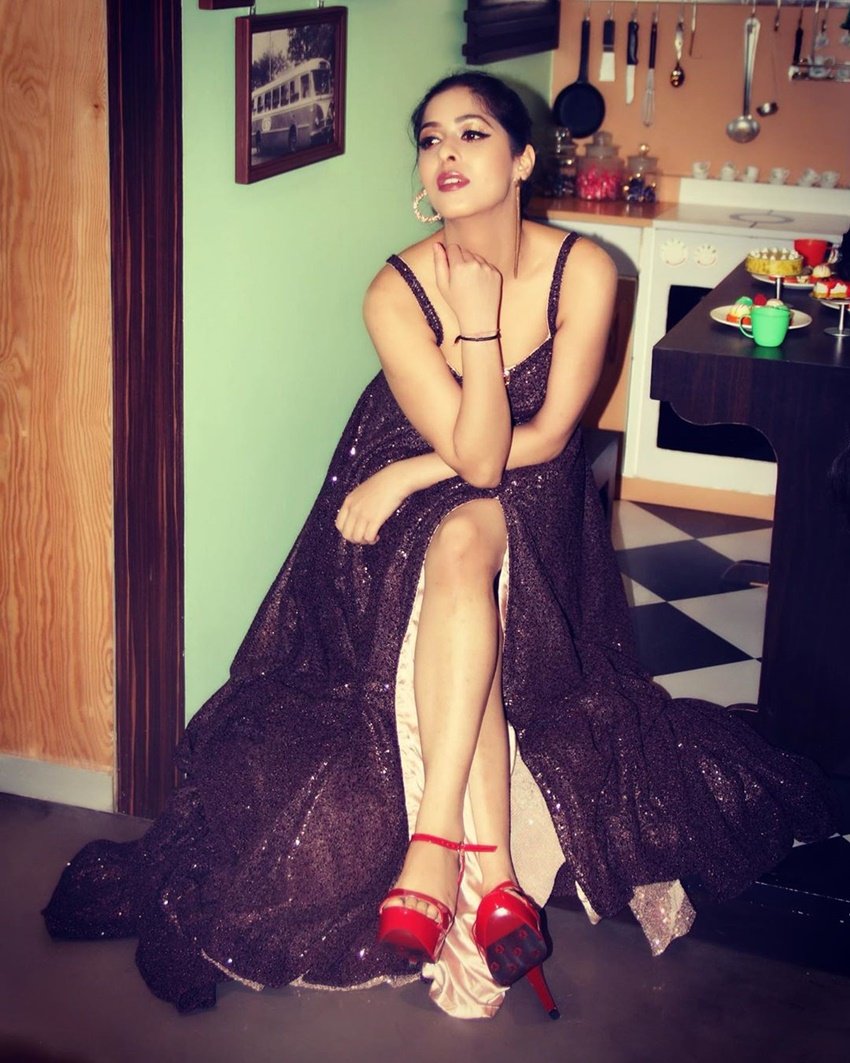 XXX 2 में आदिति कोहली ने पैम का किरदार निभाया था। सीरीज में पैम ऐसी लड़की है जिसने पैसों के लिए एक उम्रदराज आर्मी वाले से शादी रचाई है।