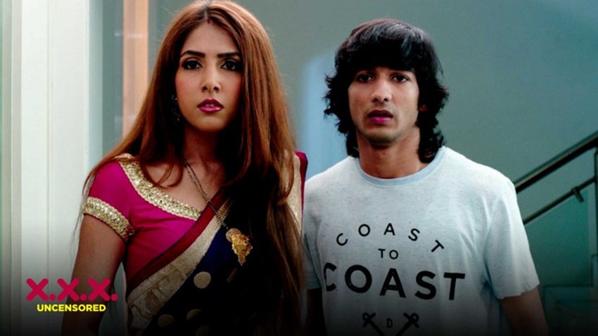 अपर्णा शर्मा ने एकता कपूर की इस इरोटिक सीरीज में चांदनी नाम की लड़की का रोल प्ले किया था। अपर्णा पर भी काफी बोल्ड बेट सीन्स फिल्माए गए थे।