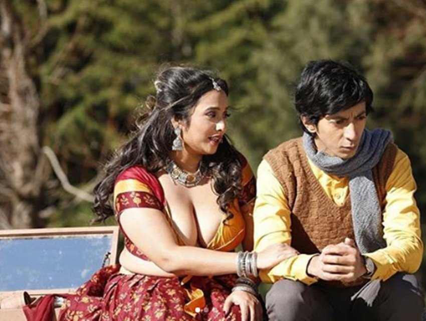 Mastram, Rani Chatterjee, MX Player, MX Bold Web Series, Mastram Web Series, Mast Ram Makers, Rani Chatterjee Kissing Scene,