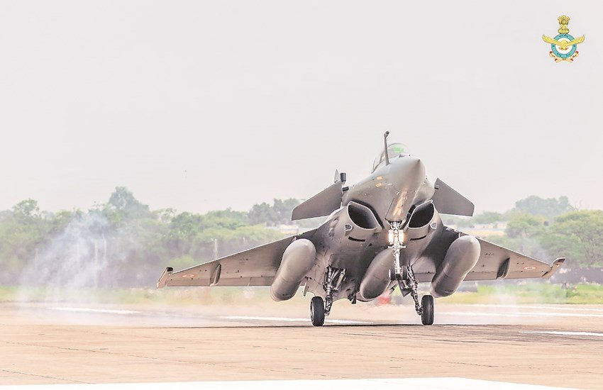 India,rafale offset deal,Performance Audit,french company dassault aviation,france,cag,Anil Ambani