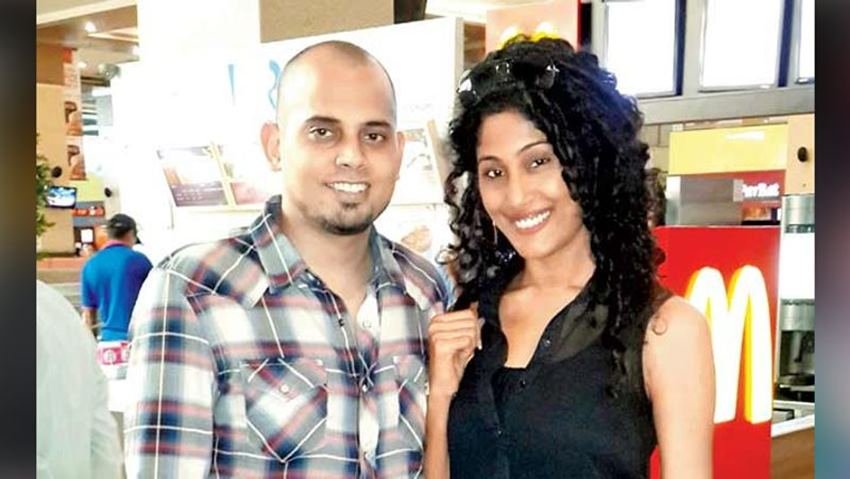 डॉ. तरिका का किरदार निभाने वालीं श्रद्धा मूसले ने साल 2012 में लखनऊ के बिजनेसमैन दीपक तोमर से शादी की थी।