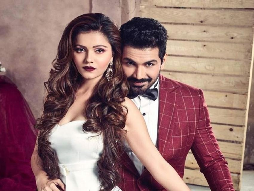 टेलीविजन की छोटी बहू के नाम से फेमस रुबिका दिलैक ने एक्चर अभिनव से शादी की है। हालांकि अभिनव की बात करें तो उनकी गिनती एक फ्लॉप एक्टर के तौर पर की जाती है। वहीं रुबिका के पास लगातार काम है। वह कमाई और स्टारडम दोनों ही मामलों में अभिनव से आगे हैं।