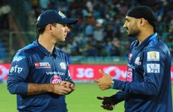 हरभजन सिंह ने VIDEO पोस्ट कर रिकी पोंटिंग को याद दिलाई उनकी ‘औकात’, लोग बोले- आपने कुछ ज्यादा ही परेशान कर दिया