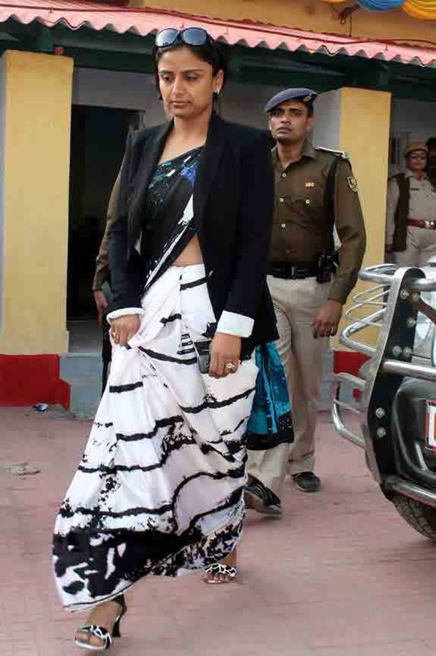 तमाम मुश्किल हालातों का सामना करते हुए आखिरकार वह अपना सपना सच करने में कामयाब हुईं। साल 2008 में पहले ही प्रयास में किम ने आईपीएस क्लियर कर लिया।