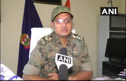 पुलिसकर्मी के माता-पिता को उठा ले गए नक्सली, मचा हड़कंप; तलाश के लिए टीमें गठित