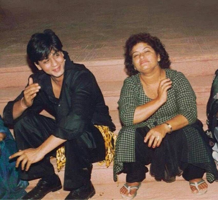 'डर', 'बाजीगर', 'दिलवाले दुल्हनिया ले जाएंगे', 'वीर जारा', 'स्वदेस' और 'देवदास' जैसी शाहरुख खान की ब्लॉकबस्टर फिल्मों की कोरियोग्राफर सरोज खान ही थीं।