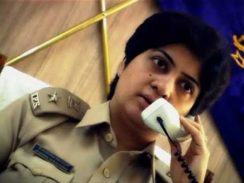 करियर के शुरुआती सालों में ही सोनिया नारंग ने बीजेपी के एक एमएलए को सबके सामने थप्पड़ रसीद दिया था। 2006 की इस घटना ने सोनिया को काफी चर्चित कर दिया था। कर्नाटक के मुख्यमंत्री रहे सिद्धरमैया के खिलाफ भी सोनिया नारंग मोर्चा खोल चुकी हैं।