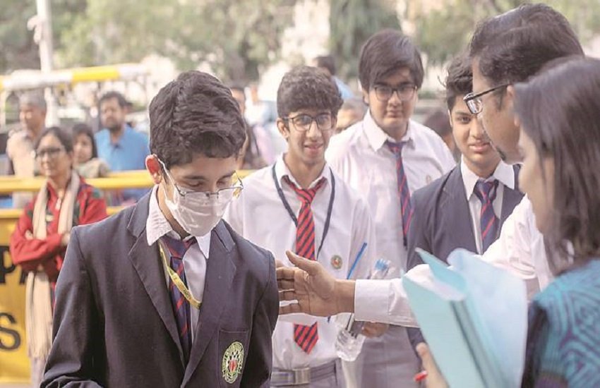 जारी नोटिस में कहा गया है कि अगर इन पदों पर भर्तियां नहीं हुई हैं, तो इन्‍हें सेरेंडर करने पर भी विचार किया जाएगा। 