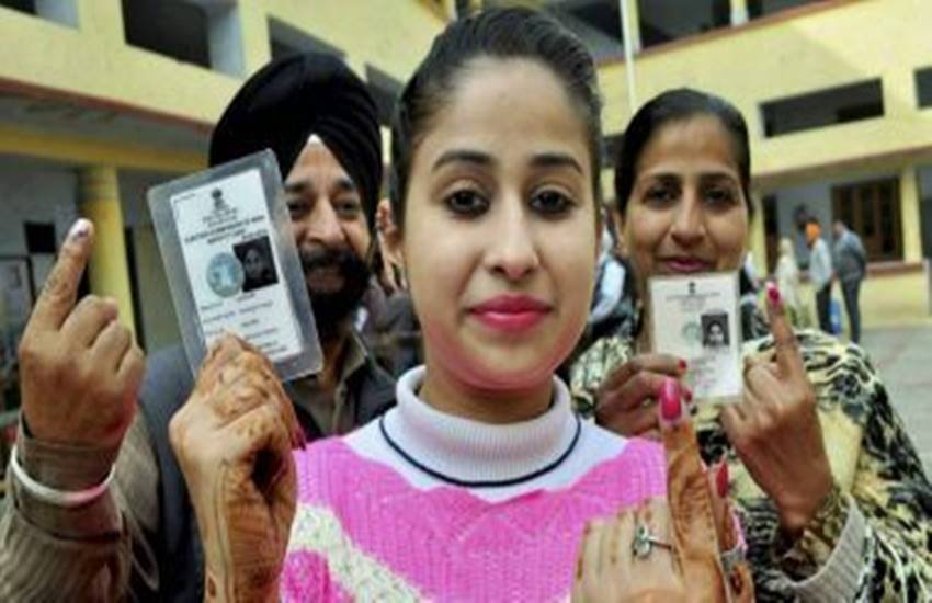 Voter ID कार्ड में फोटो बदलने का ये है तरीका, चुटकियों में होगा काम
