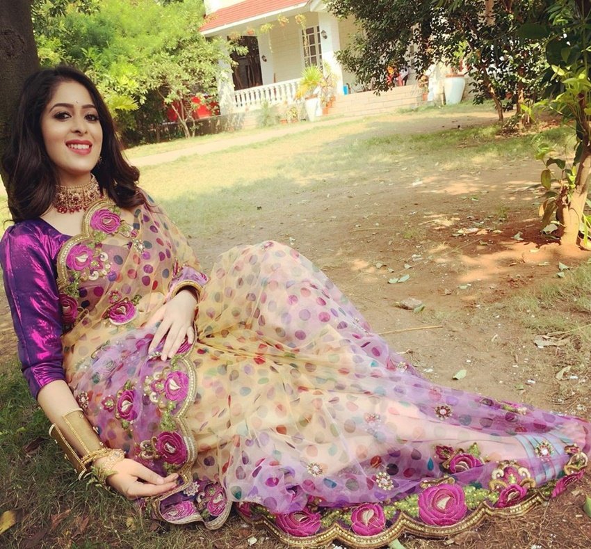 एकता कपूर ने गरिमा जैन की मां से तब कहा था- आपकी बेटी चेकबुक है, अमाउंट भरो और मेरे पास छोड़ दो। गरिमा ने बताया था कि उस वक्त ही एकता ने उन्हें अपने सीरियल का ऑफर दे दिया था।