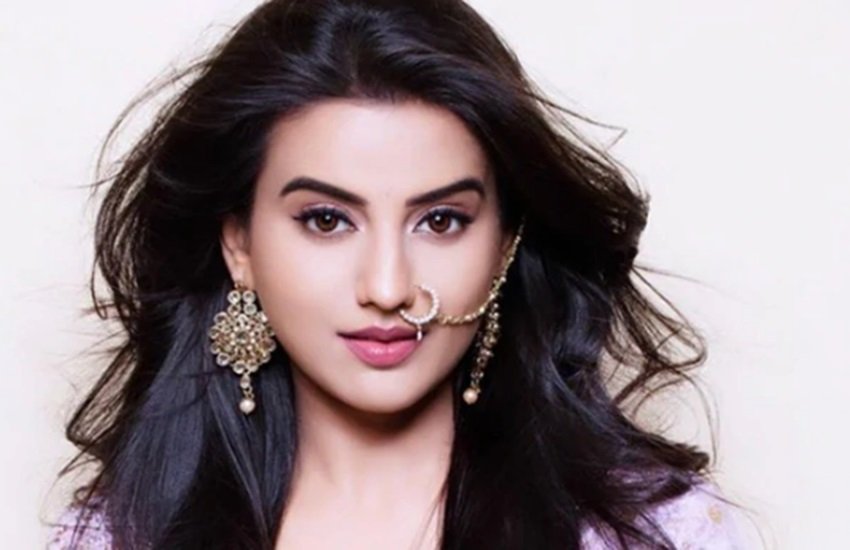 akshara singh, pawan singh, Bhojpuri song