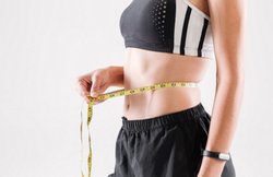 Weight Loss: मोटापा कम करने के लिए गर्म पानी में मिलाएं ये चीजें, पेट की चर्बी भी हो जाएगी कम