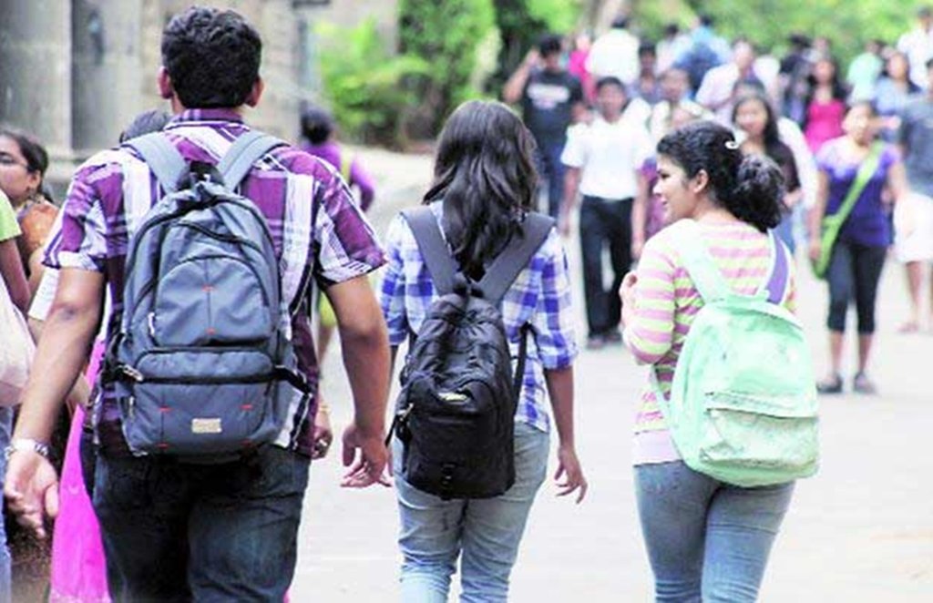 इस अकादमिक वर्ष में अब तक बंद हुए 180 पेशेवर कॉलेज