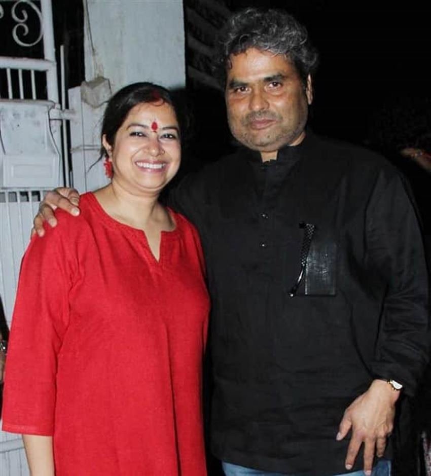 विशाल भारद्वाज की पत्नी रेखा भारद्वाज सिंगर हैं।