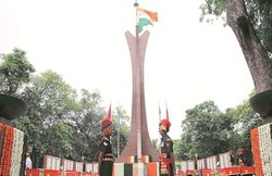 ‘वतन पर मर-मिटने वालों का…’ कारगिल विजय दिवस पर अपनों को भेजें ये संदेश