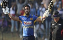 मुश्किल में फंसे श्रीलंका के विकेटकीपर कुसल मेंडिस, गाड़ी से बुजुर्ग को कुचलने के मामले में गिरफ्तार