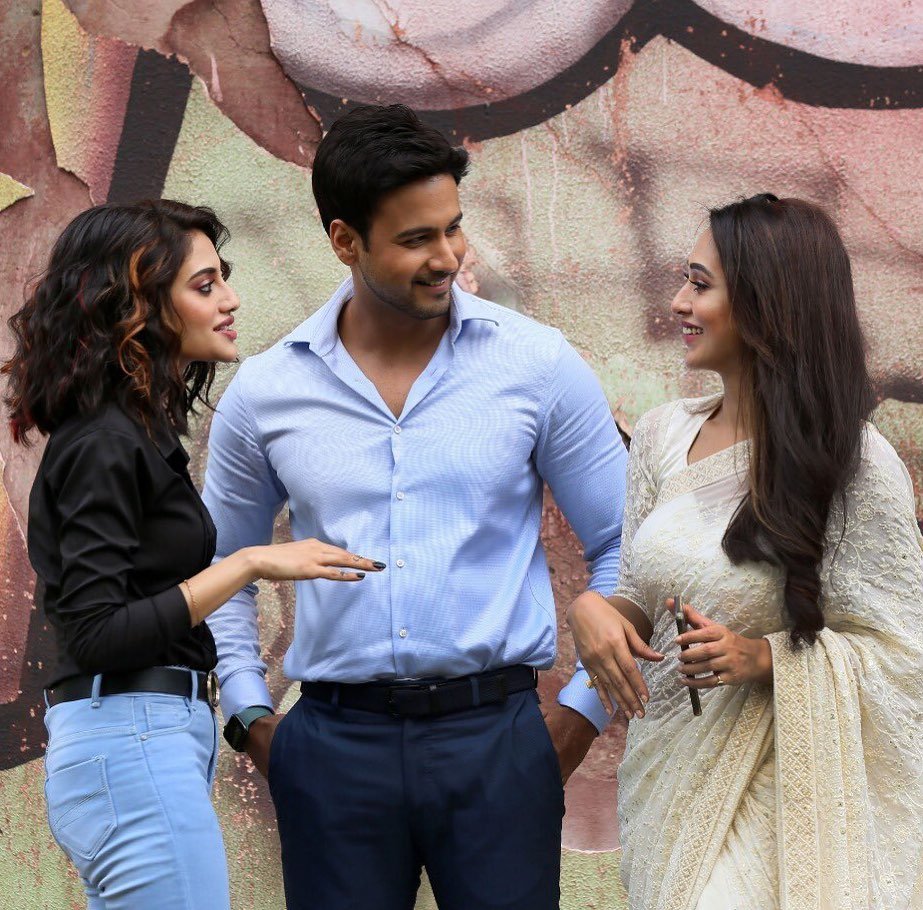 Nusrat Jahan,Mimi Chakraborty,SOS Kolkata,Yash Dasgupta