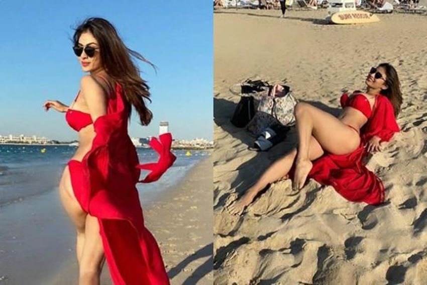 अपने छोटे से ही फइल्मी करियर में मौनी रॉय अक्षय कुमार, जॉन अब्राहम औऱ राज कुमार राव जैसे सुपरस्टार्स के अपोजिट कास्ट हो चुकी हैं।