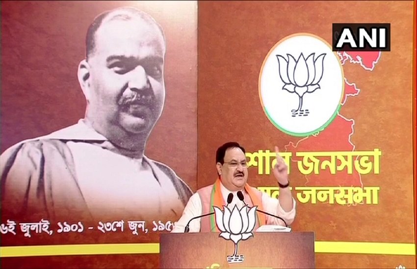 भाजपा के राष्ट्रीय अध्यक्ष जेपी नड्डा ने पार्टी मुख्यालय पर श्यामा प्रसाद मुखर्जी को उनकी जयंती पर श्रद्धांजलि अर्पित की। (ANI)